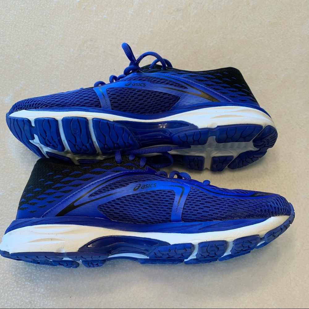 Oasis Sneakers - Picture 4 of 9